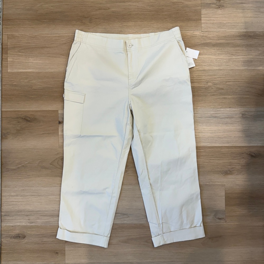 Daily Thread Women's Pale Khaki‎ Pants, cargo side pocket, Size 18W